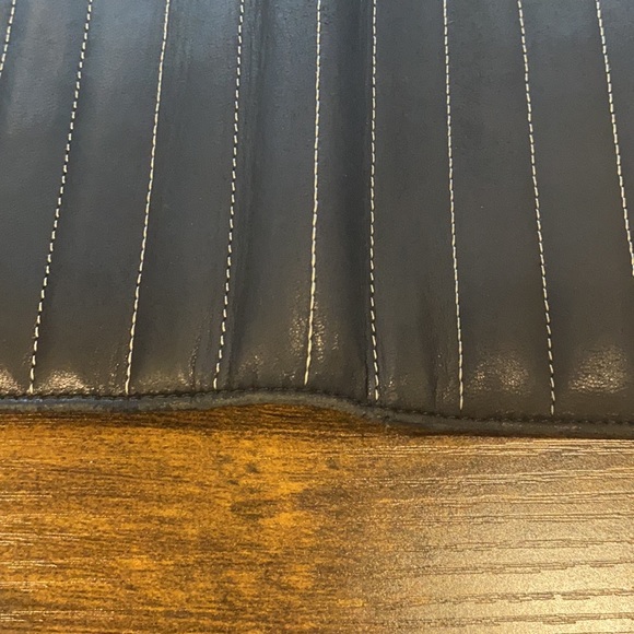 Chanel Wallet - Picture 10 of 16